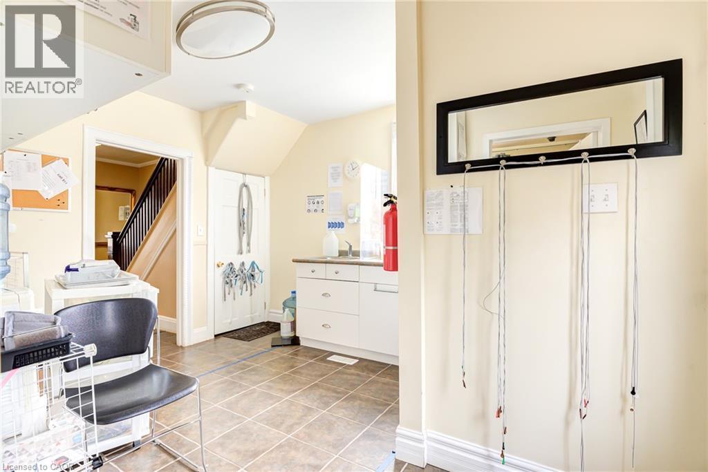 1405 King Street E, Cambridge, ON