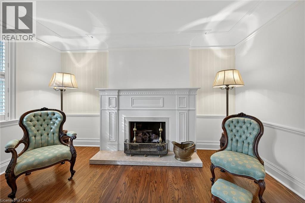 842 Forest Glen Avenue, Burlington, ON - Indoor With Fireplace