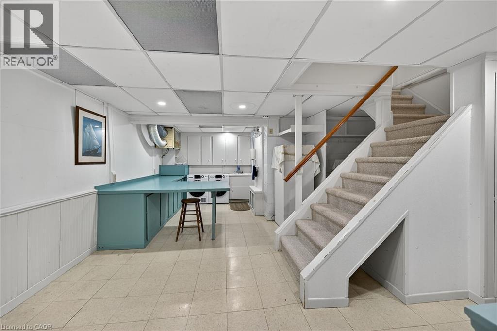 842 Forest Glen Avenue, Burlington, ON - Indoor Photo Showing Other Room