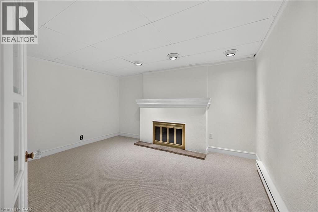 842 Forest Glen Avenue, Burlington, ON - Indoor Photo Showing Other Room With Fireplace