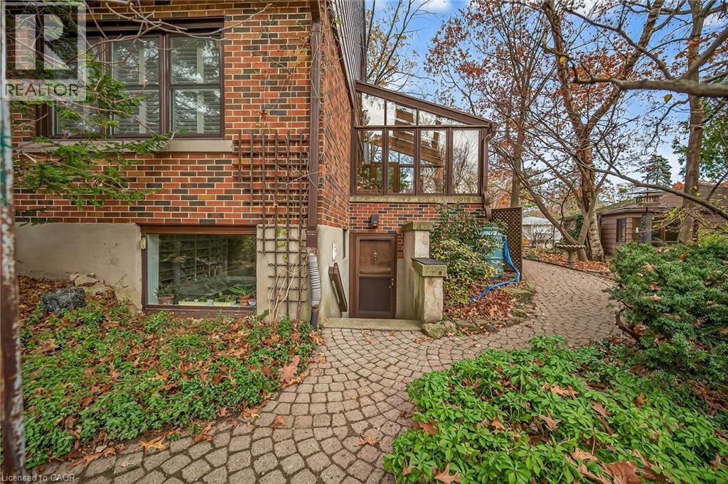 842 Forest Glen Avenue, Burlington, ON - Outdoor