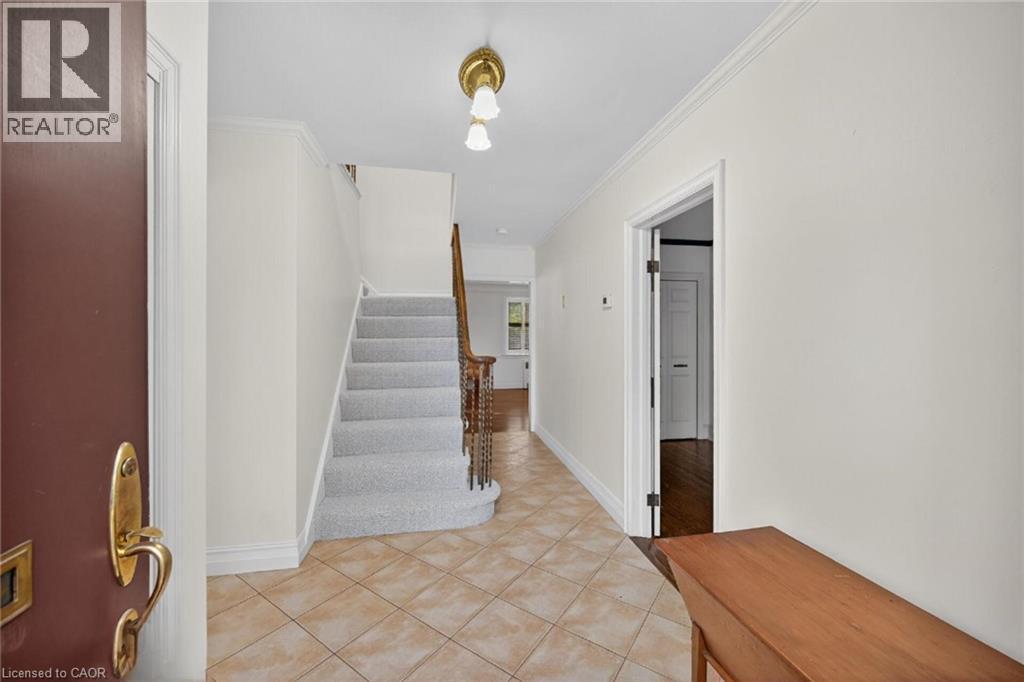 842 Forest Glen Avenue, Burlington, ON - Indoor Photo Showing Other Room