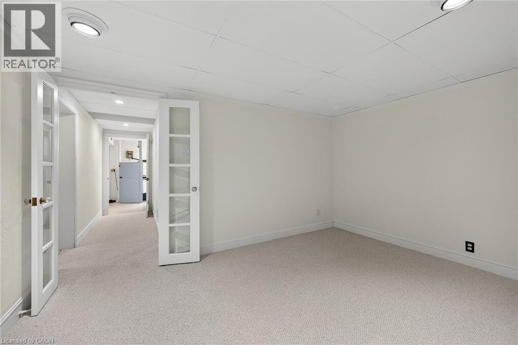 842 Forest Glen Avenue, Burlington, ON - Indoor Photo Showing Other Room