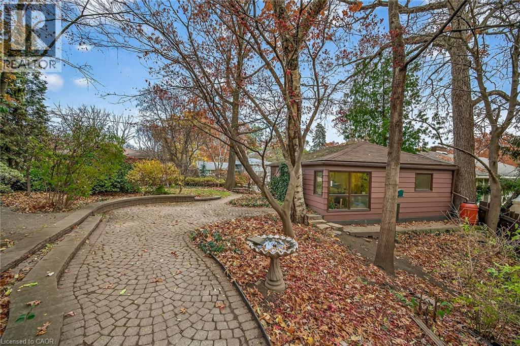 842 Forest Glen Avenue, Burlington, ON - Outdoor