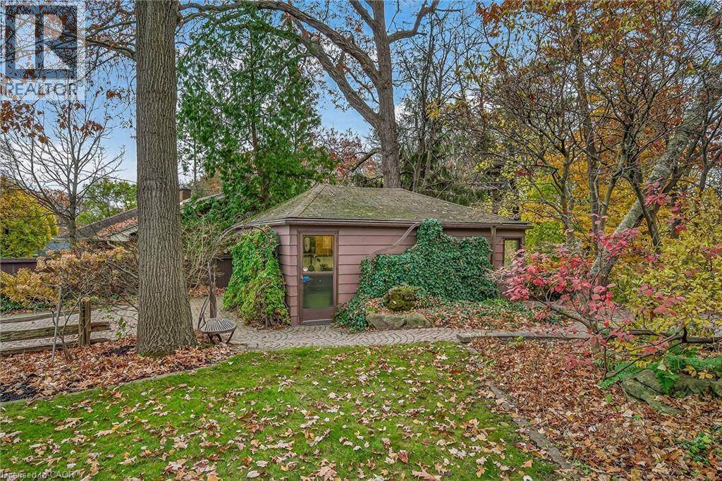 842 Forest Glen Avenue, Burlington, ON - Outdoor
