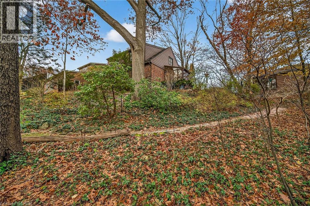 842 Forest Glen Avenue, Burlington, ON - Outdoor