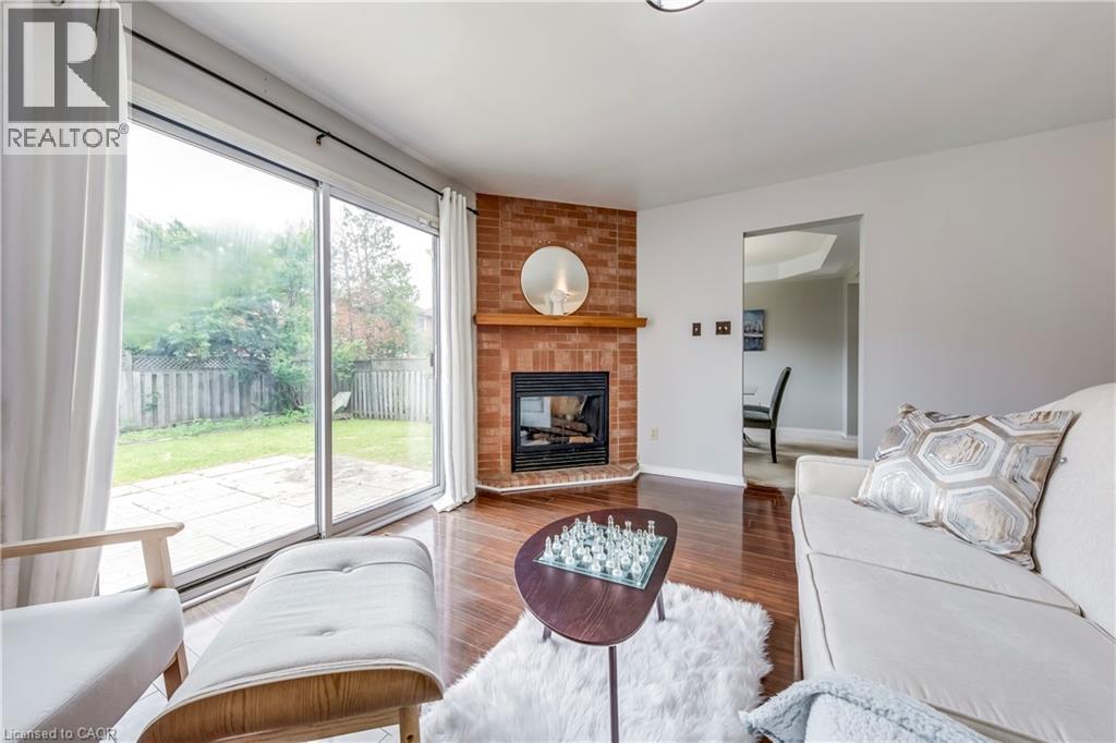 1157 Charminster Crescent, Mississauga, ON - Indoor Photo Showing Living Room With Fireplace
