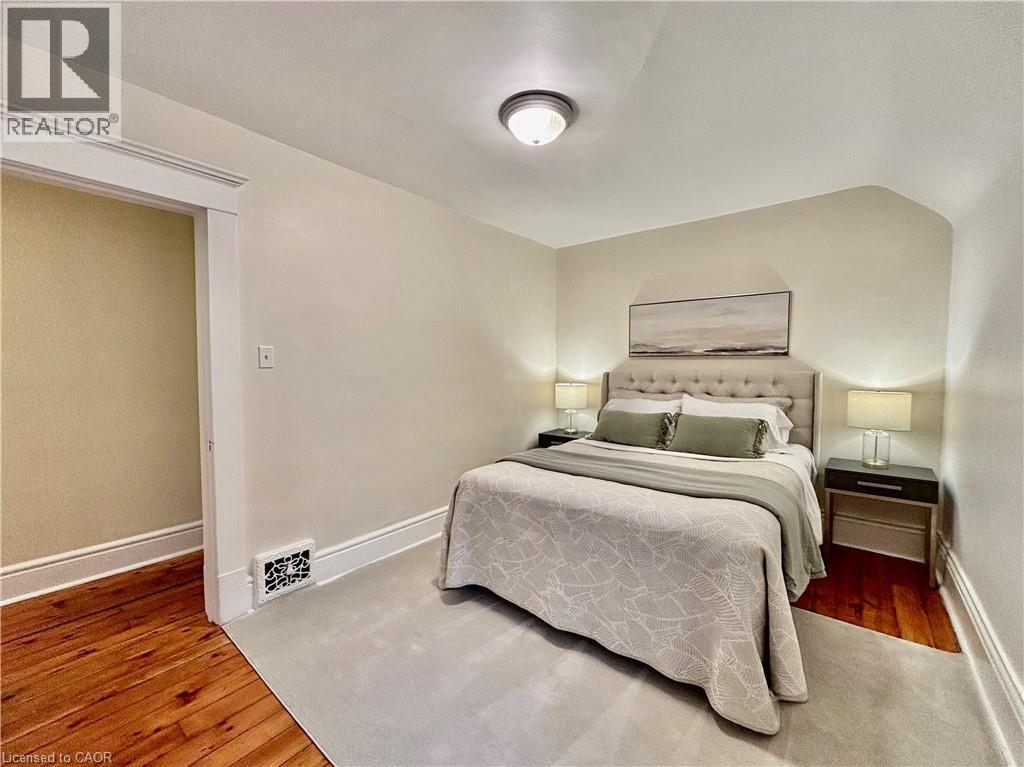 34 Menno Street, Waterloo, ON - Indoor Photo Showing Bedroom