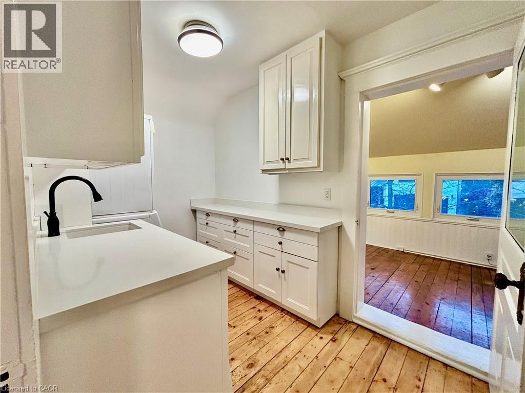 34 Menno Street, Waterloo, ON - Indoor Photo Showing Other Room