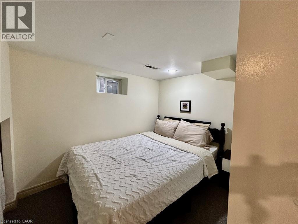 34 Menno Street, Waterloo, ON - Indoor Photo Showing Bedroom