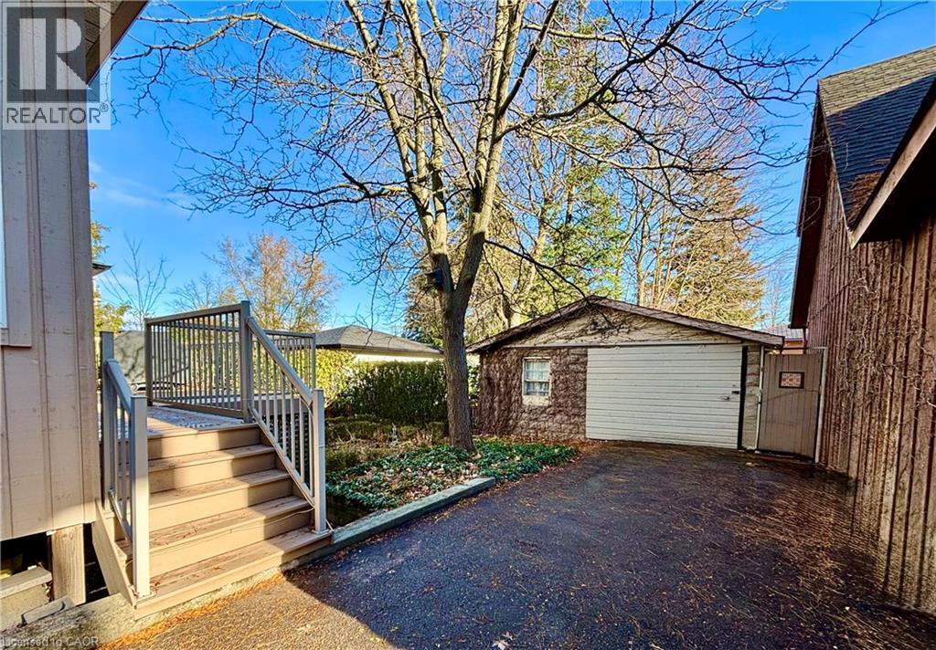 34 Menno Street, Waterloo, ON - Outdoor