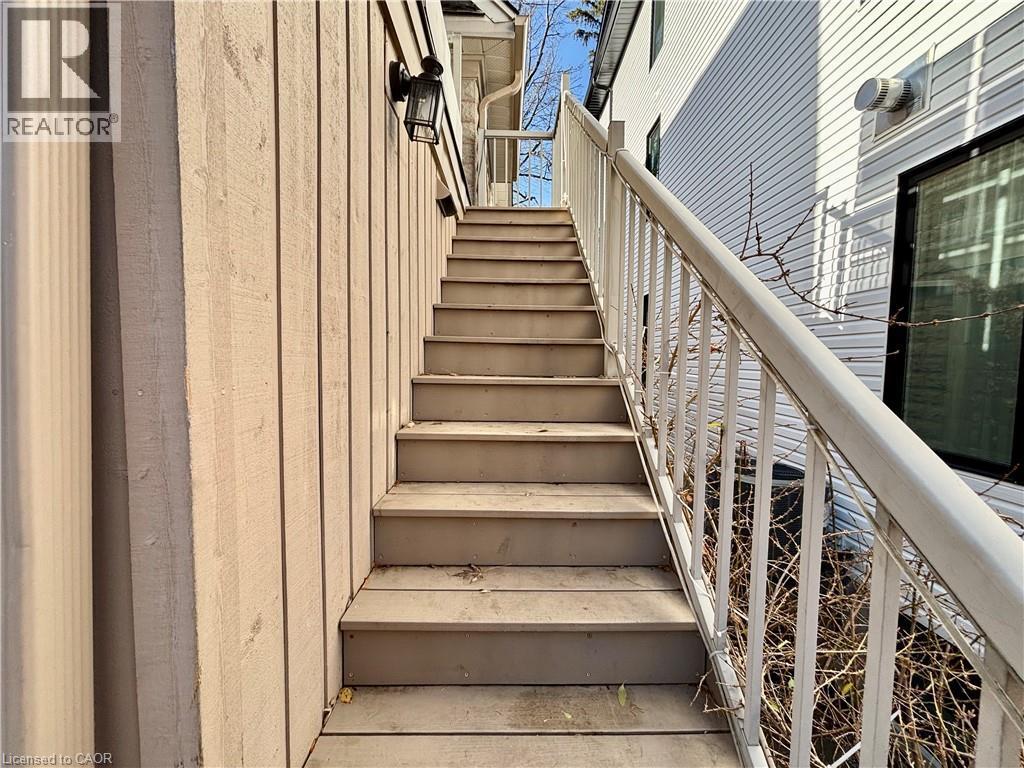 34 Menno Street, Waterloo, ON - Indoor Photo Showing Other Room
