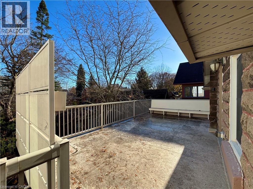 34 Menno Street, Waterloo, ON - Outdoor