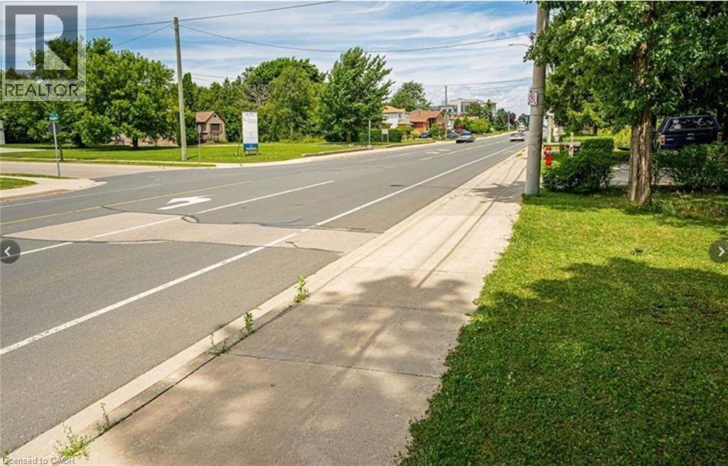 879 West 5Th Street, Hamilton, ON