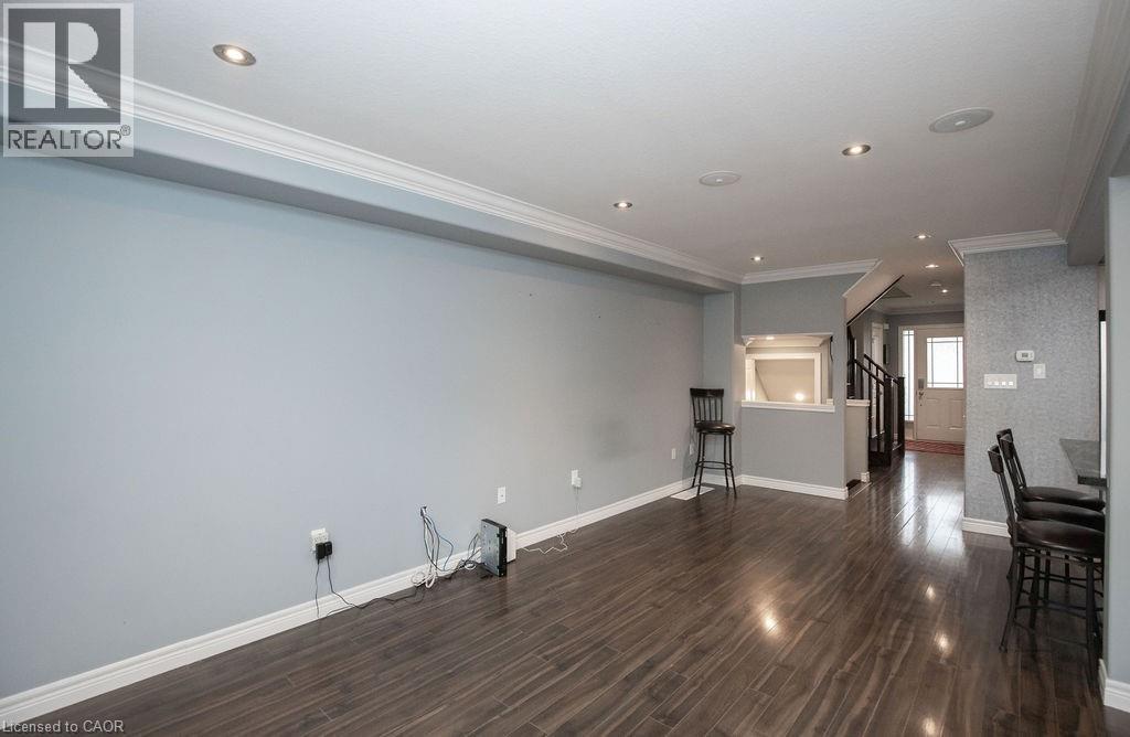 85 Chamomile Drive, Hamilton, ON - Indoor Photo Showing Other Room