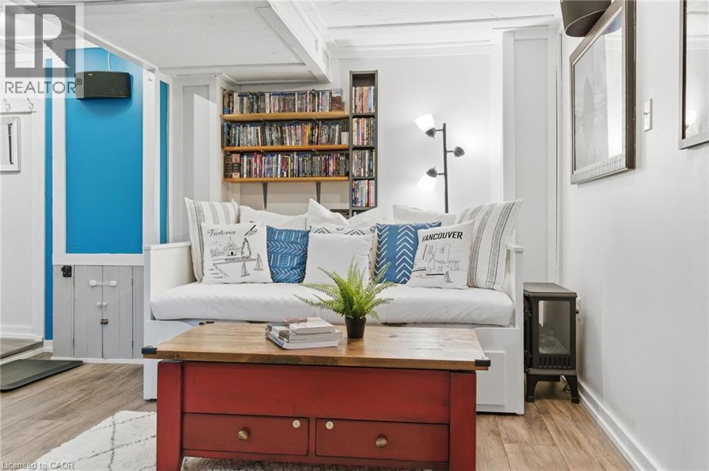 38 Golden Orchard Drive, Hamilton, ON - Indoor