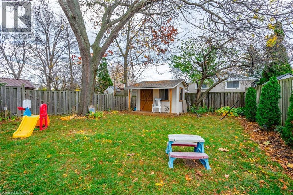 38 Golden Orchard Drive, Hamilton, ON - Outdoor With Backyard