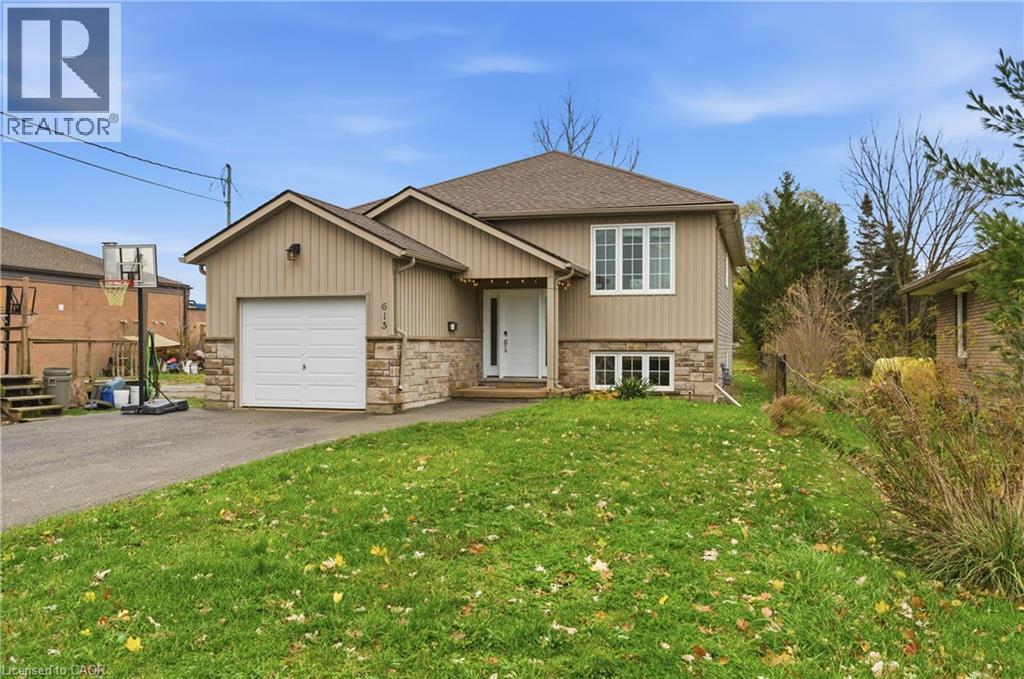 615 Southworth Street S, Welland, ON - Outdoor