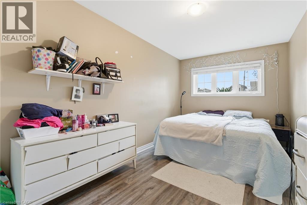 615 Southworth Street S, Welland, ON - Indoor Photo Showing Bedroom