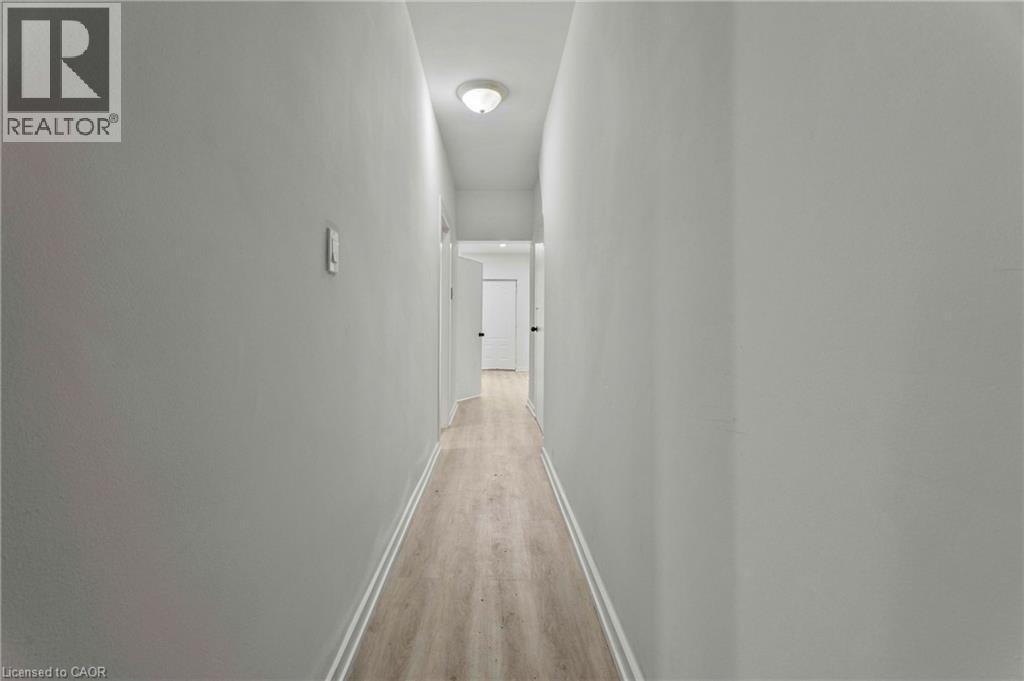 246 Mary Street, Hamilton, ON - Indoor Photo Showing Other Room