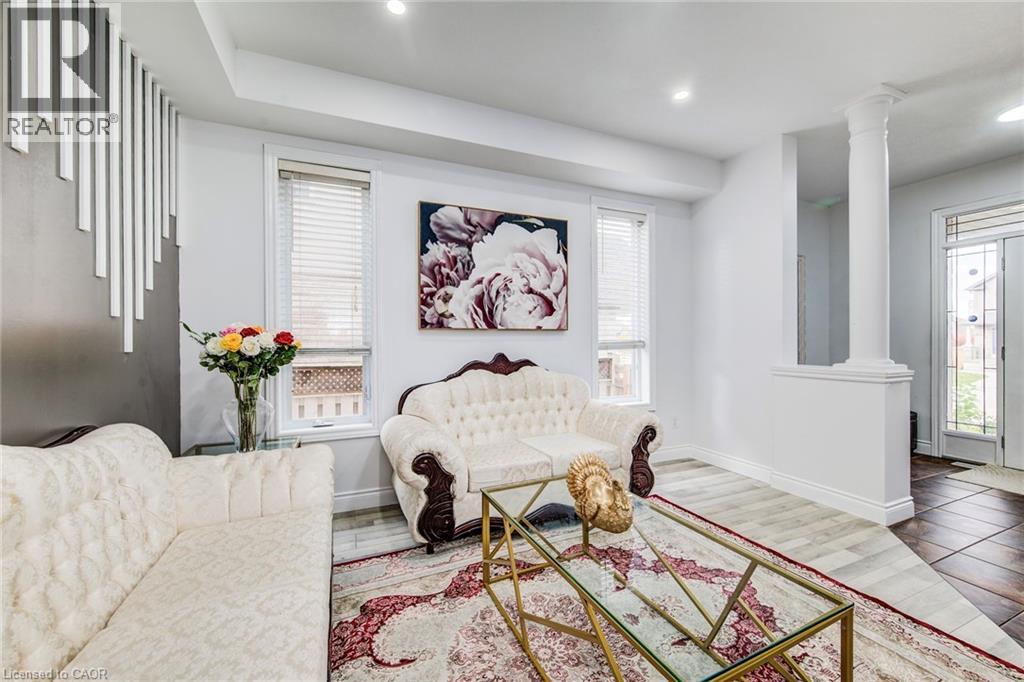 617 Thorndale Drive, Waterloo, ON - Indoor