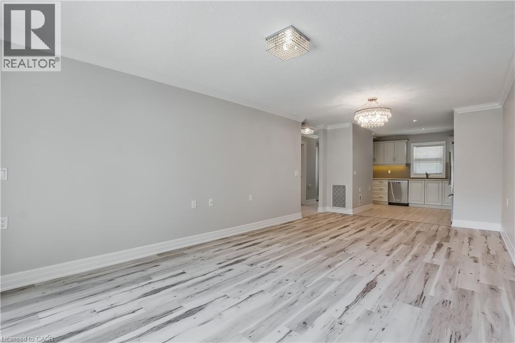 47 Szollosy Circle, Hamilton, ON - Indoor Photo Showing Other Room