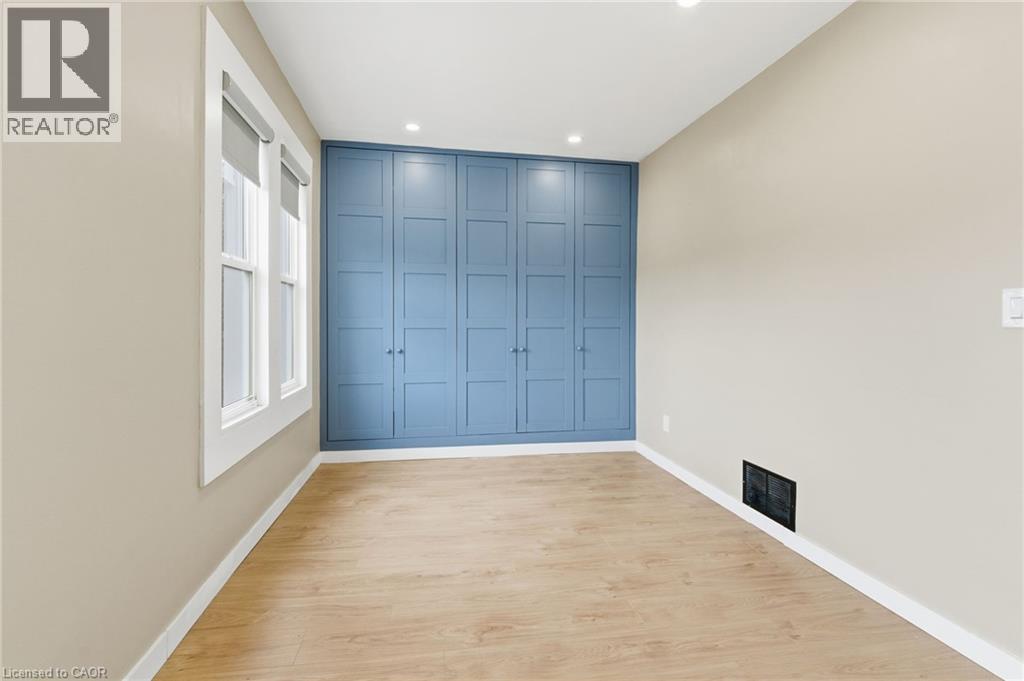 273 Robert Street, Hamilton, ON - Indoor Photo Showing Other Room