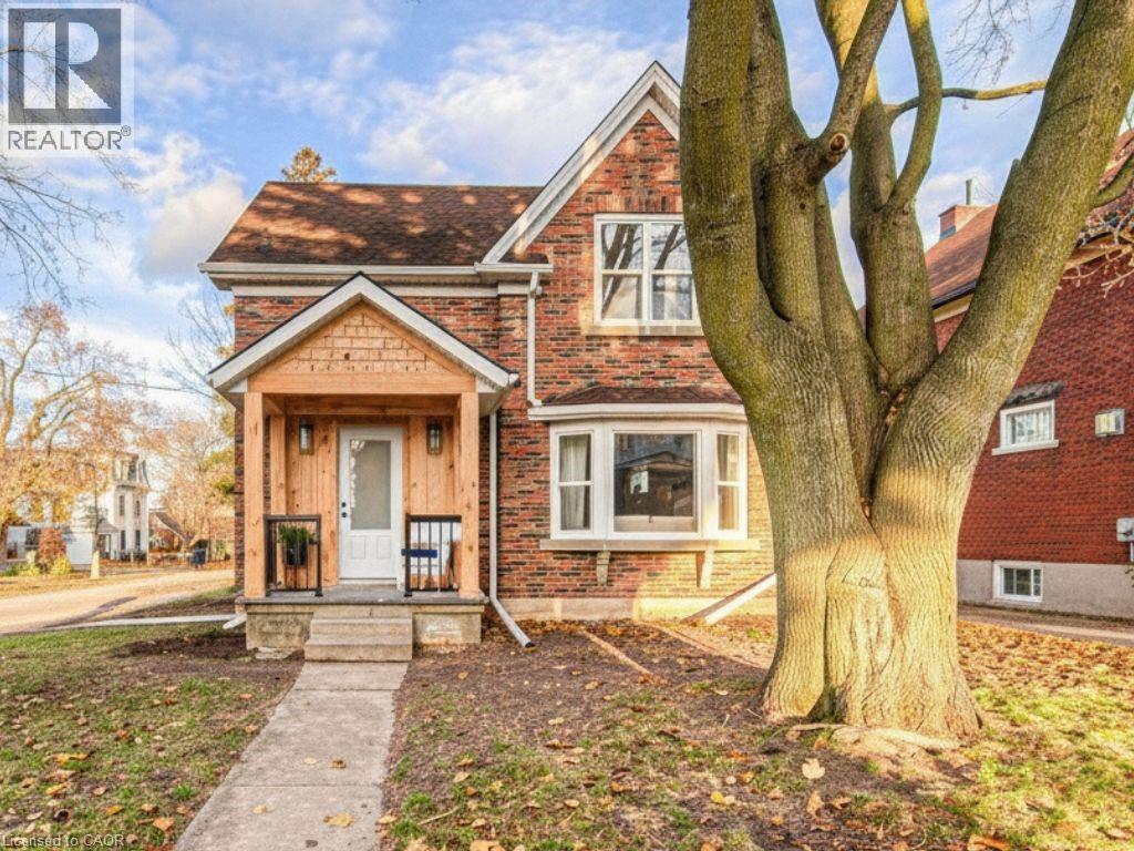 30 Dunbar Road S, Waterloo, ON - Outdoor