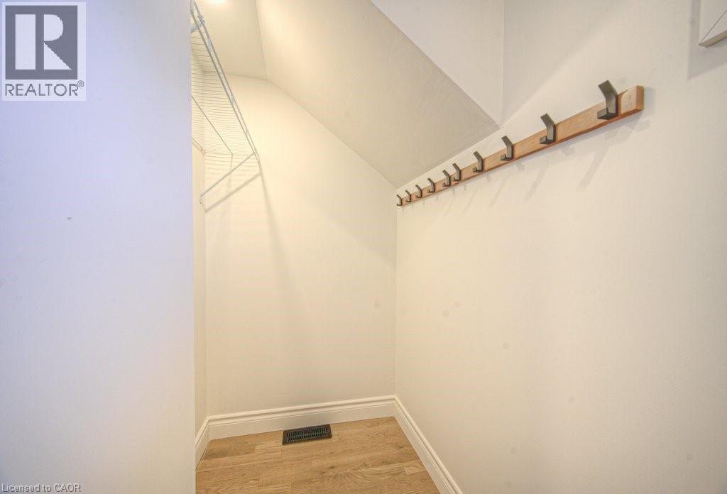 30 Dunbar Road S, Waterloo, ON - Indoor