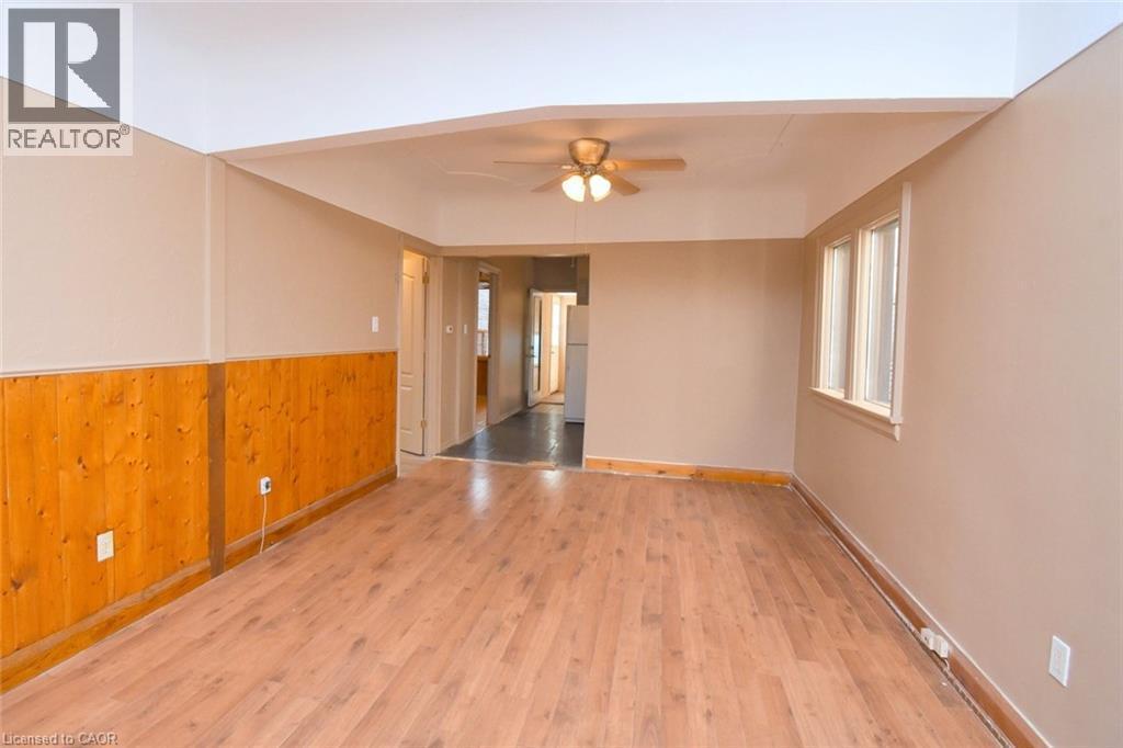 92 Gertrude Street, Hamilton, ON - Indoor Photo Showing Other Room