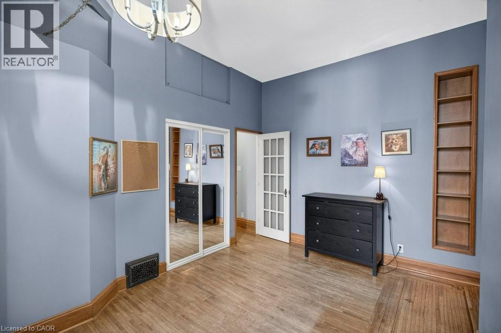 282 Main Street W, Hamilton, ON - Indoor