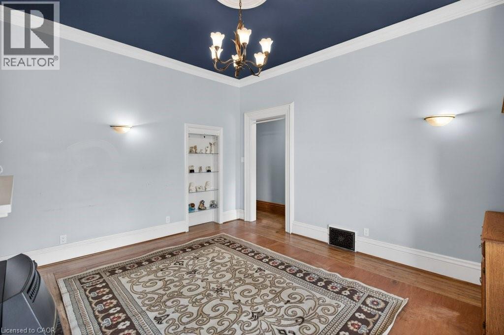 282 Main Street W, Hamilton, ON - Indoor Photo Showing Other Room