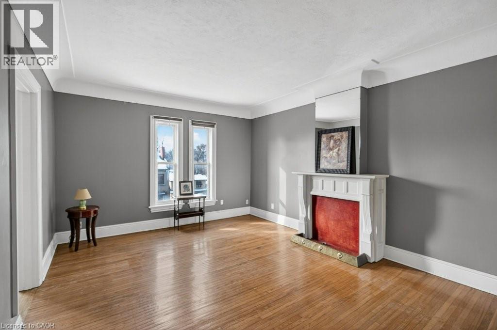 282 Main Street W, Hamilton, ON - Indoor