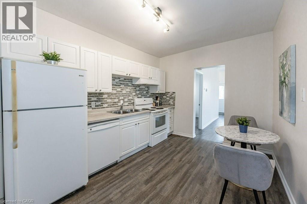196 Picton Street E, Hamilton, ON - Indoor Photo Showing Kitchen With Double Sink