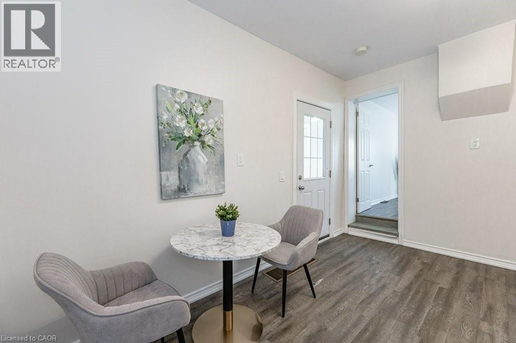 196 Picton Street E, Hamilton, ON - Indoor