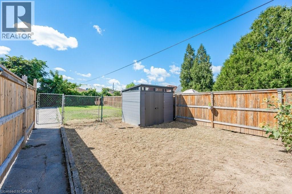 196 Picton Street E, Hamilton, ON - Outdoor