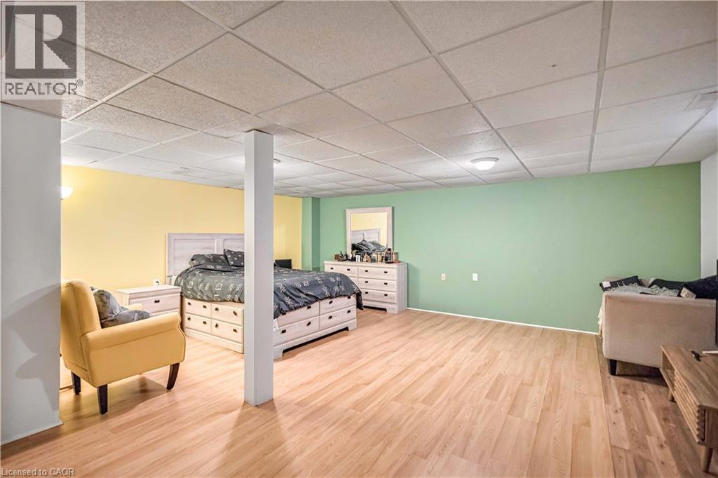 16 Jessica Street, Hamilton, ON - Indoor