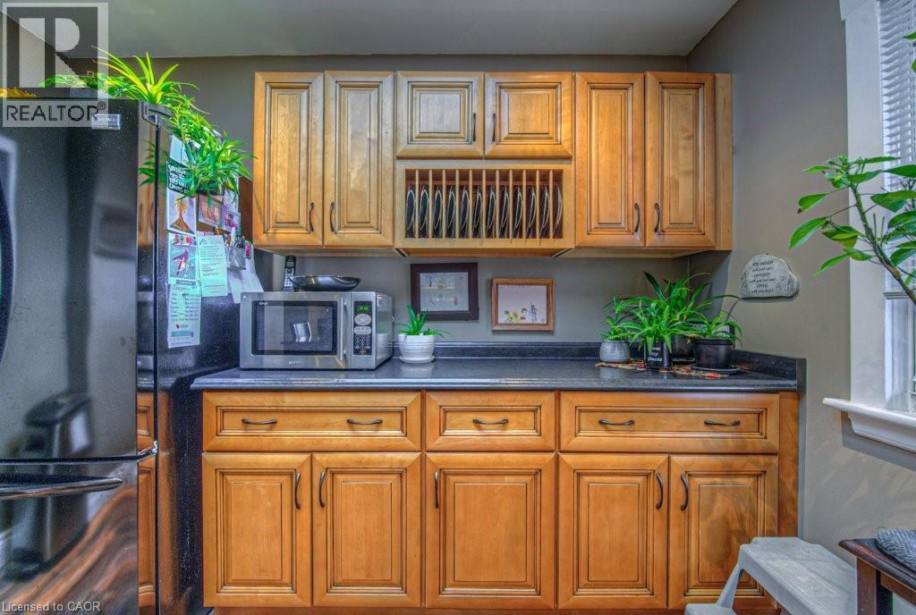 81 Beechwood Avenue, Hamilton, ON - Indoor