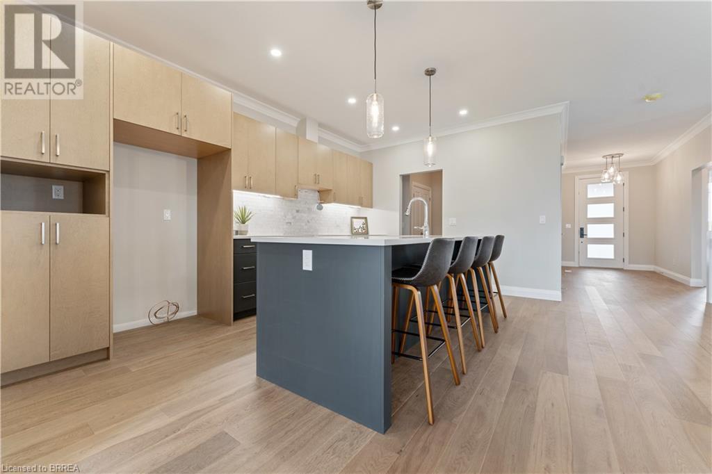 107 Judd Drive, Simcoe, ON - Indoor Photo Showing Kitchen With Upgraded Kitchen