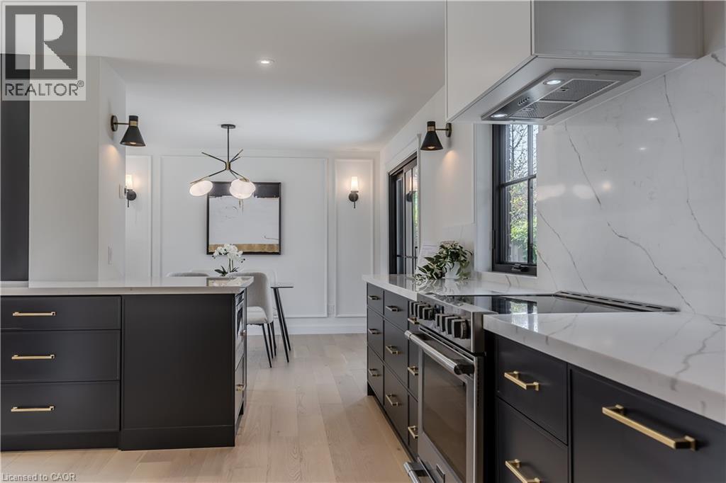 3029 Eva Drive, Burlington, ON - Indoor Photo Showing Bathroom