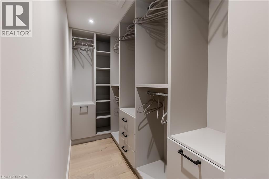 3029 Eva Drive, Burlington, ON - Indoor