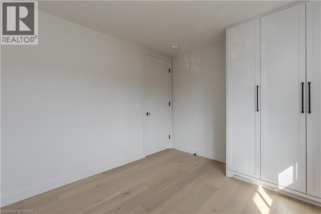 3029 Eva Drive, Burlington, ON - Indoor Photo Showing Other Room