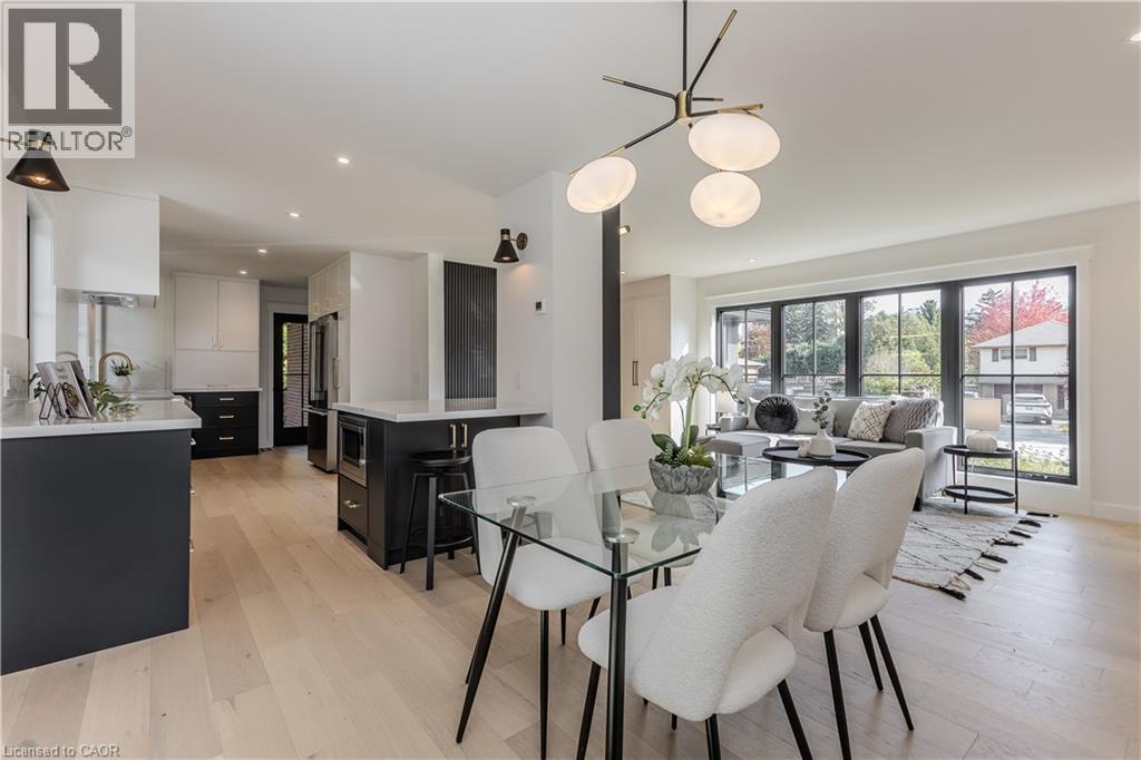 3029 Eva Drive, Burlington, ON - Indoor Photo Showing Other Room