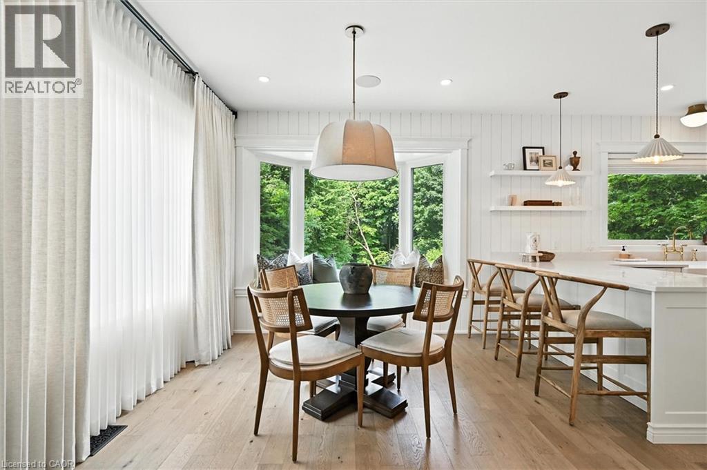 112 Chedoke Avenue, Hamilton, ON - Indoor Photo Showing Dining Room