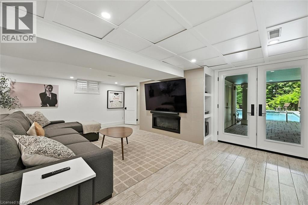 112 Chedoke Avenue, Hamilton, ON - Indoor