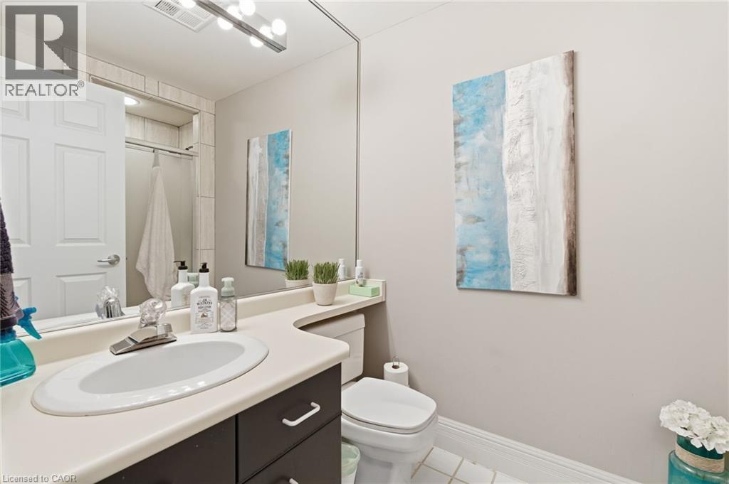 430 Pearl Street Unit# 403, Burlington, ON - Indoor Photo Showing Bathroom