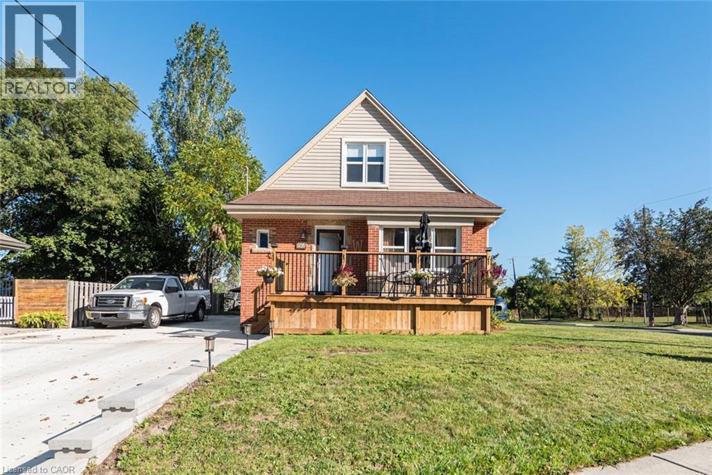 Double concrete drive way five car parking - 199 Kimberly Drive, Hamilton, ON - Outdoor With Deck Patio Veranda