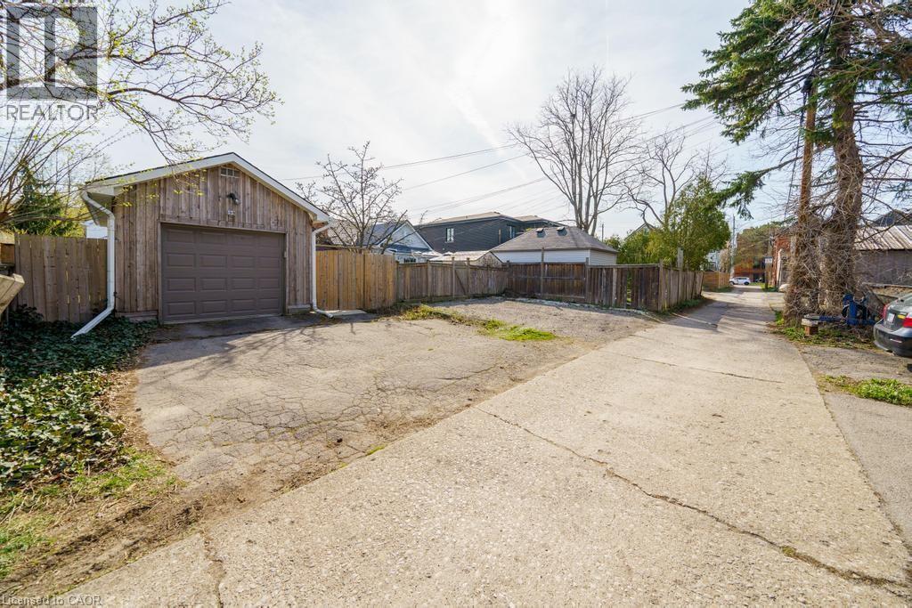 198 Homewood Avenue, Hamilton, ON - Outdoor