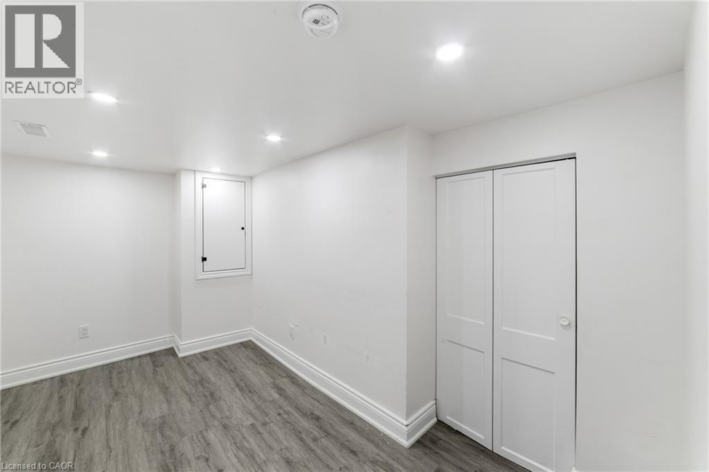 27 Melrose Avenue S, Hamilton, ON - Indoor Photo Showing Other Room