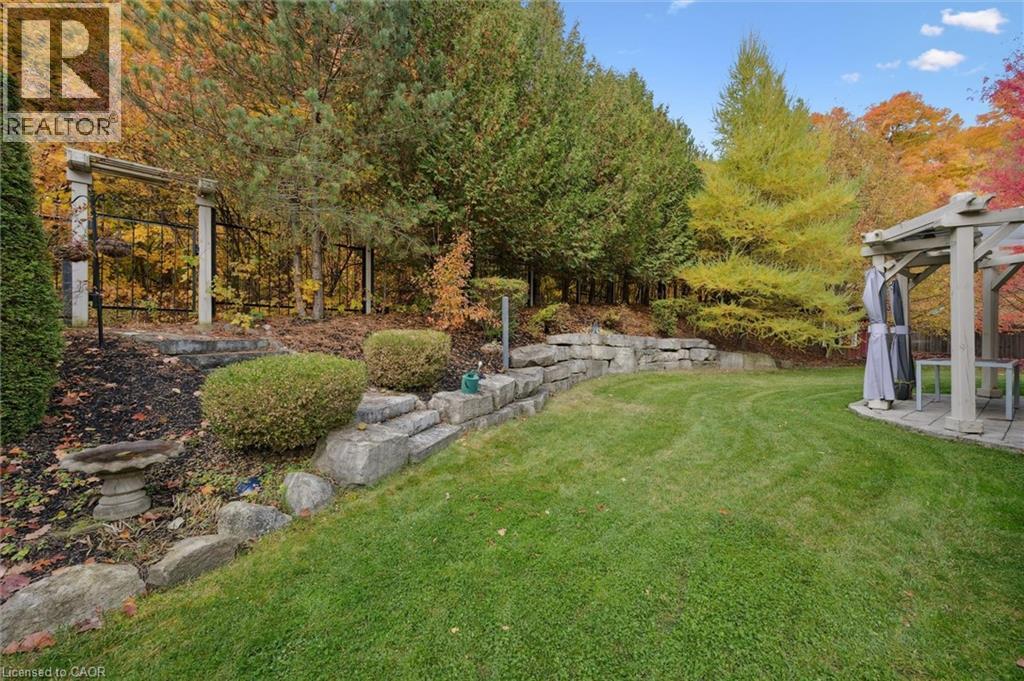 317 Winterburg Court, Waterloo, ON - Outdoor